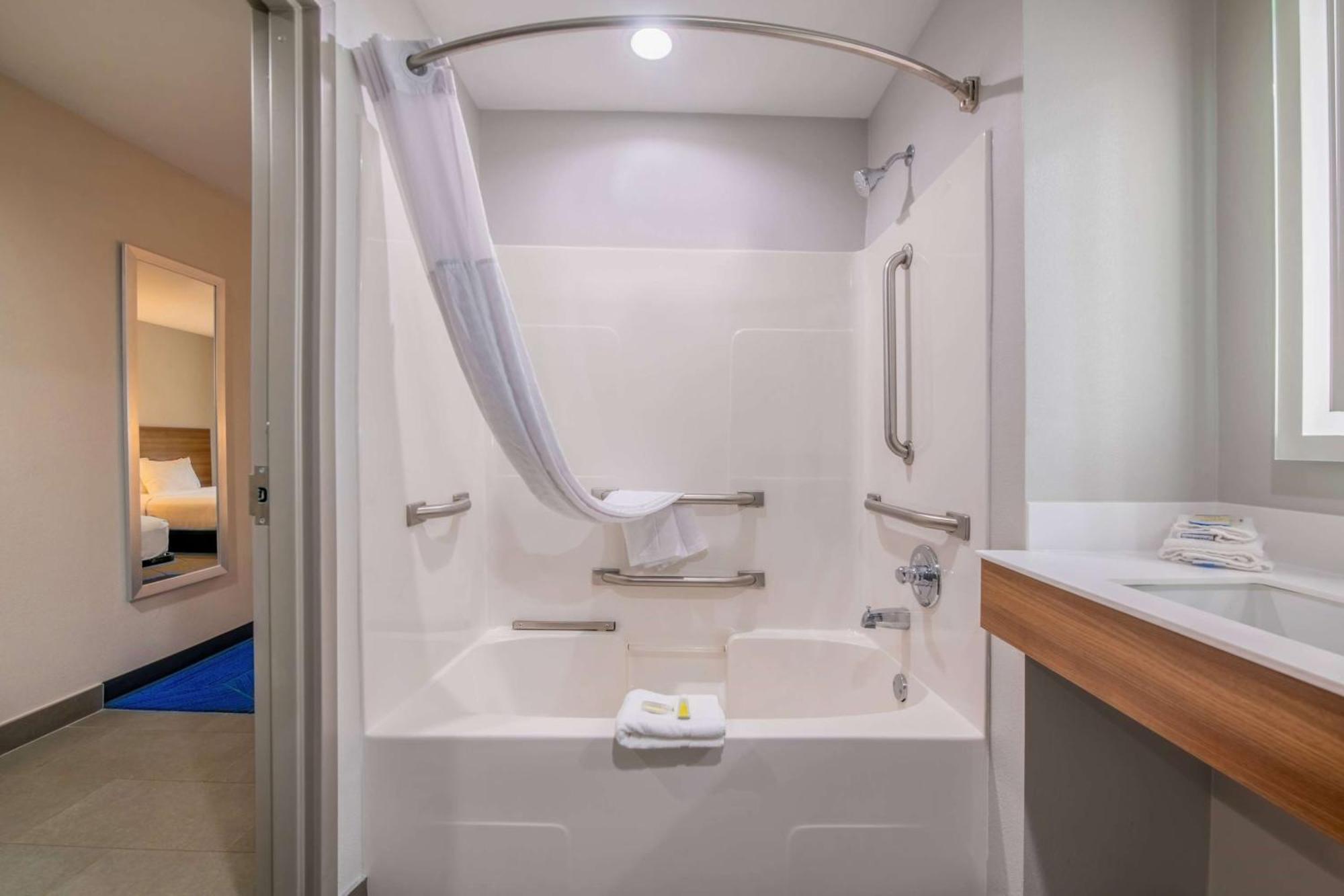 Microtel Inn And Suites By Wyndham Anderson Sc Екстериор снимка